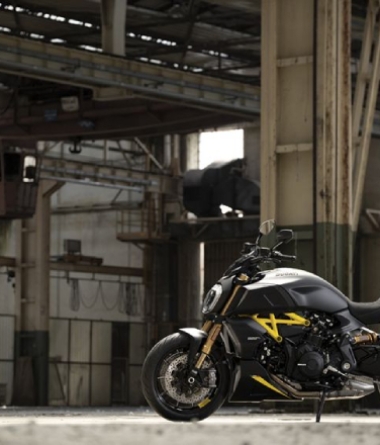Siêu “quỷ” 2022 Ducati Diavel 1260 S lộ diện, mang màu đen xám mạnh mẽ