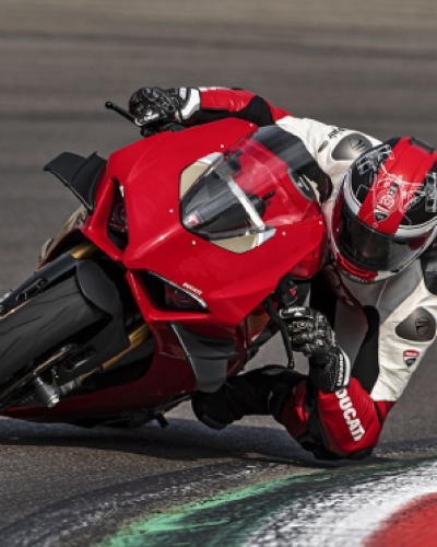 2021 Ducati Panigale V4 cập nhật nhiều trang bị khủng, giá hơn 731 triệu đồng