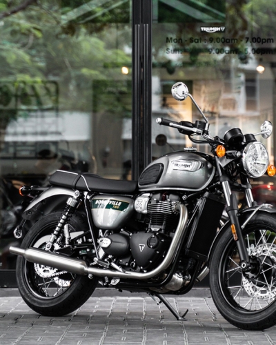 Chiêm ngưỡng vẻ đẹp Triumph Bonneville T100 Gold Line đầu tiên tại Việt Nam