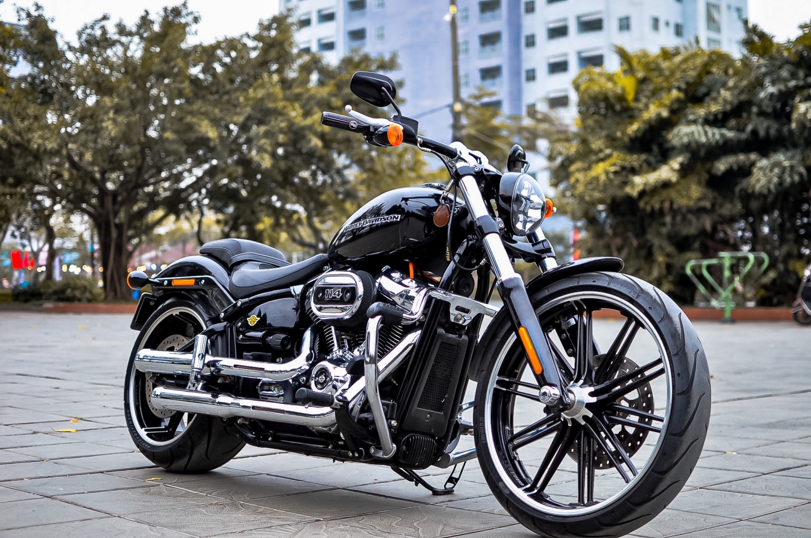 Harley Davidson Breakout_2020