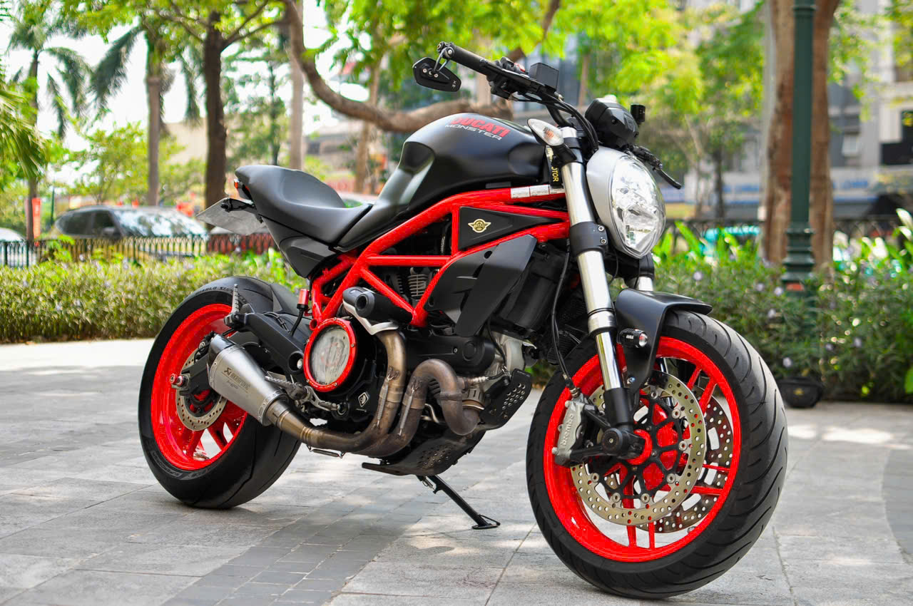 Ducati Monster 797 2018 