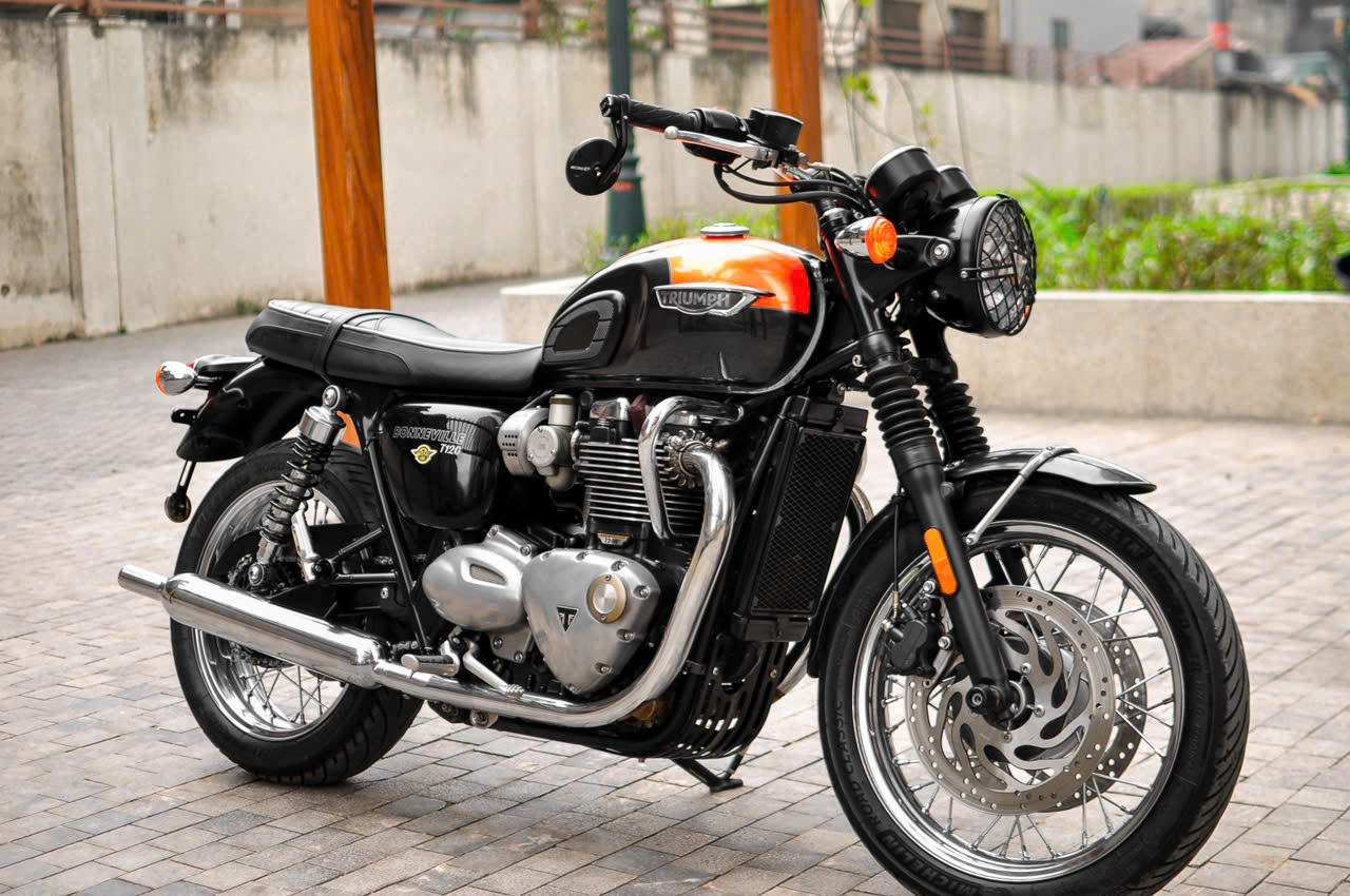 Triumph T120 MY 2020