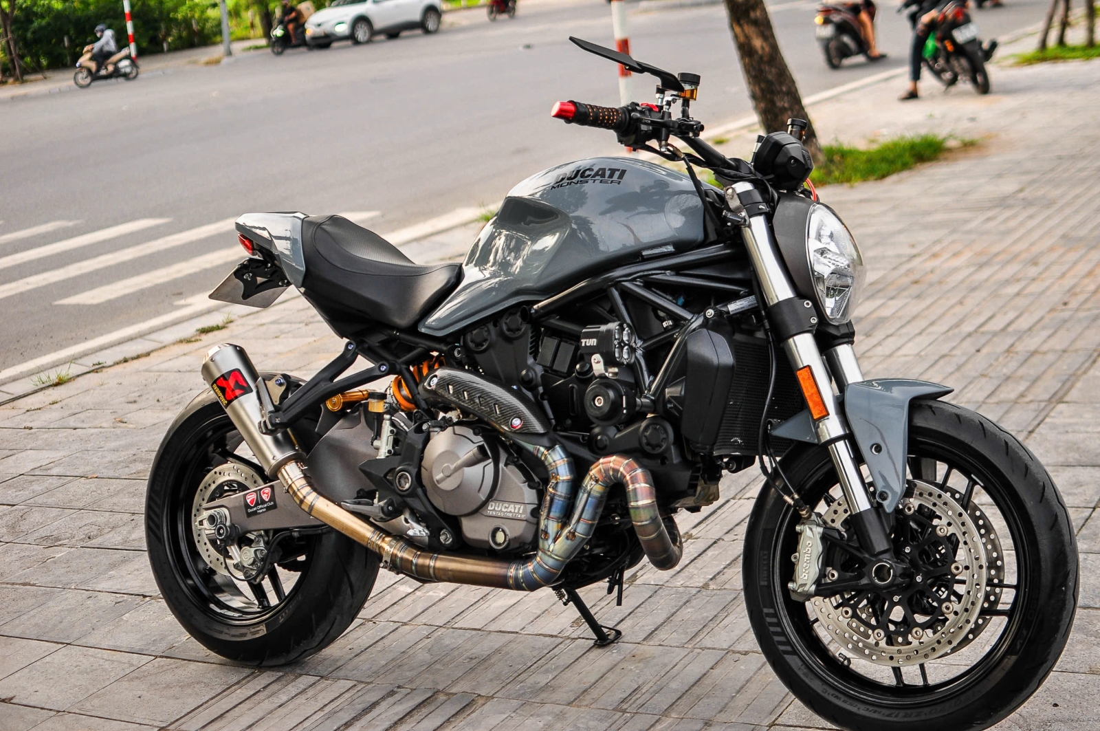 Ducati Monster 821 2019 Nhiều đồ chơi