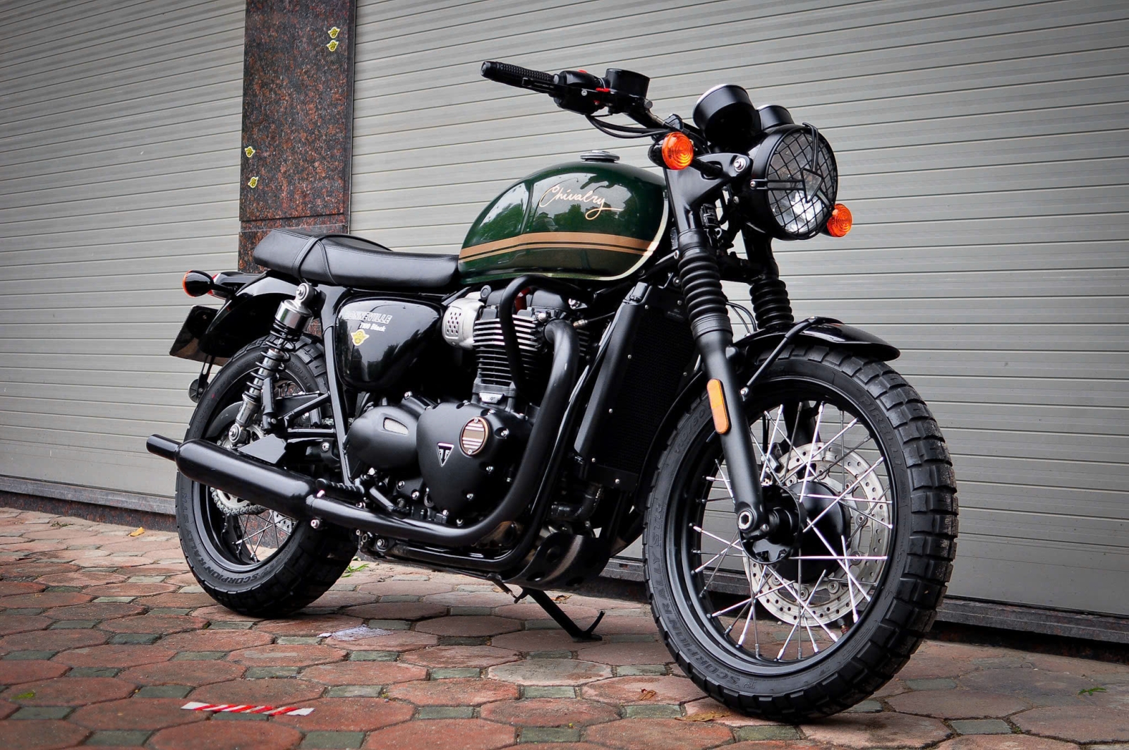 Triumph T100 2019