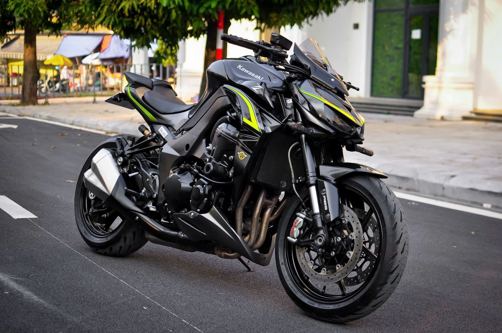 Kawasaki Z1000R 2018
