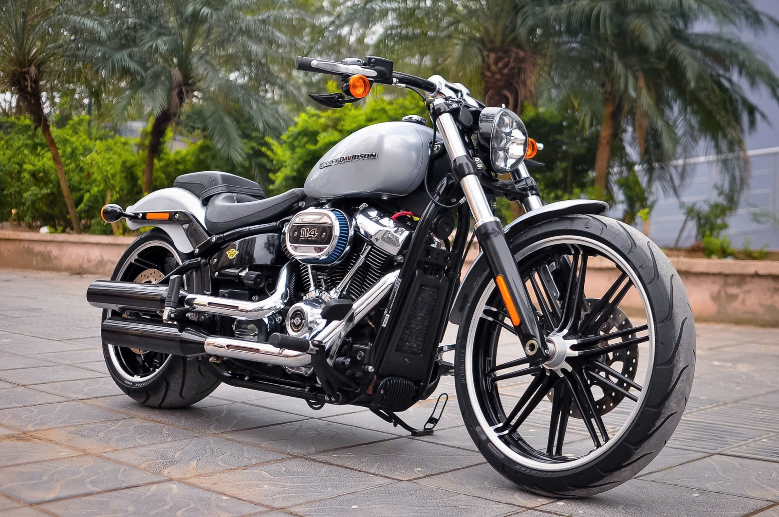 Harley Davidson Breakout 114 model 2021
